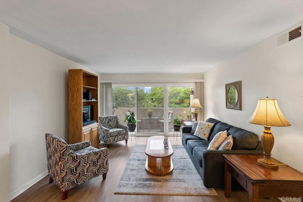 17607 Pomerado Road 101, San Diego, CA 92128 — photo 2