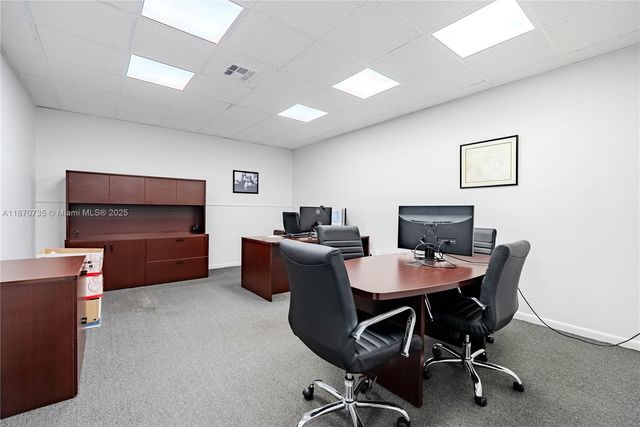 529 W Flagler St, Miami, FL 33130