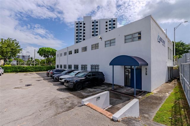 529 W Flagler St, Miami, FL 33130
