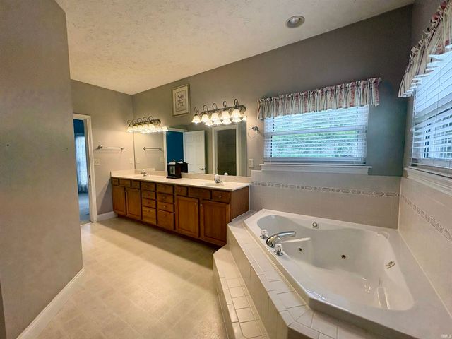 2111 Canyon Creek Drive, Lafayette, IN 47909