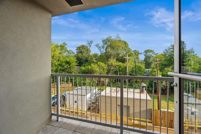 3700 Cantrell Rd #308, Little Rock, AR 72202