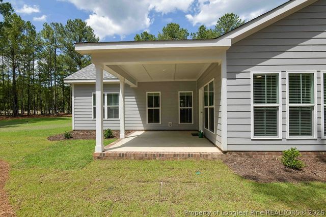 120 Edgewater Drive, West End, NC 27376