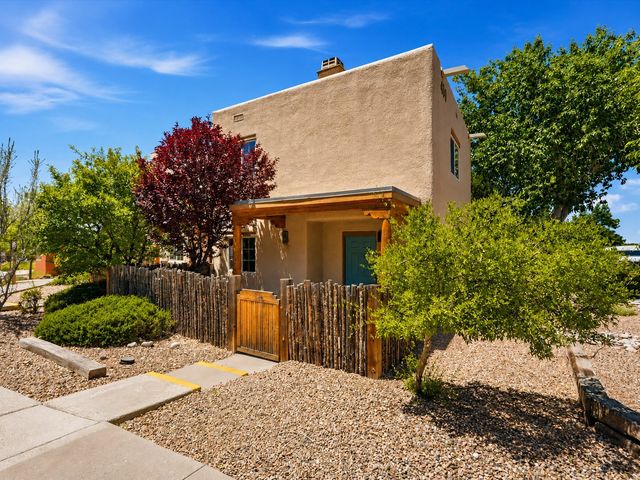 2210 Miguel Chavez Road 411, Santa Fe, NM 87505
