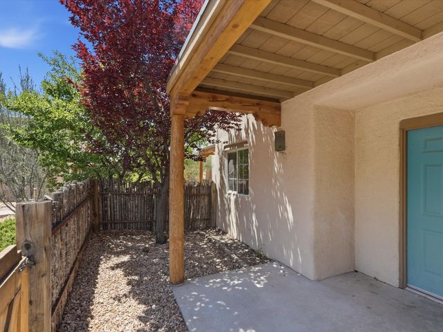 2210 Miguel Chavez Road 411, Santa Fe, NM 87505