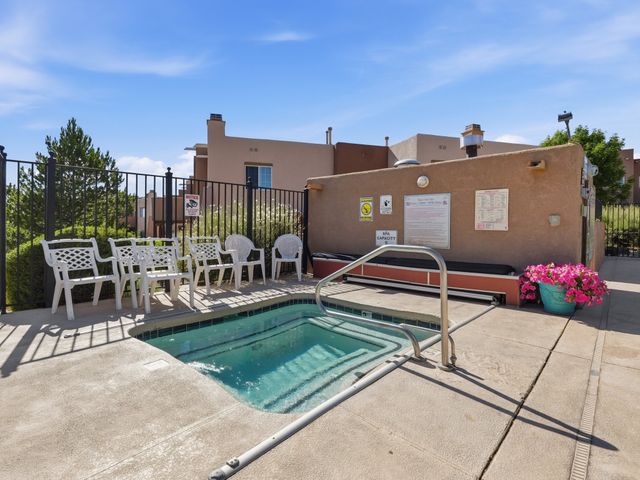 2210 Miguel Chavez Road 411, Santa Fe, NM 87505