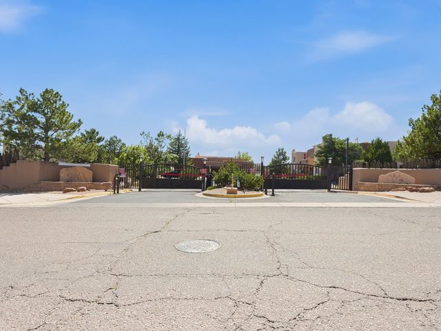 2210 Miguel Chavez Road 411, Santa Fe, NM 87505