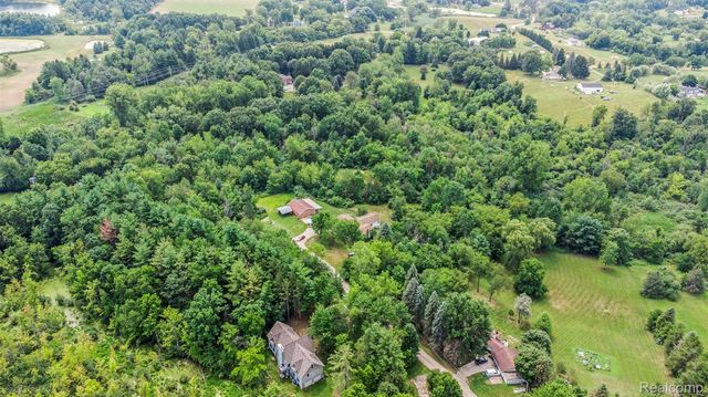 1490 Gage Road, Holly Township, MI 48442