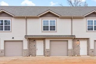 940 Britton Springs Rd Apt 202, Clarksville, TN 37042