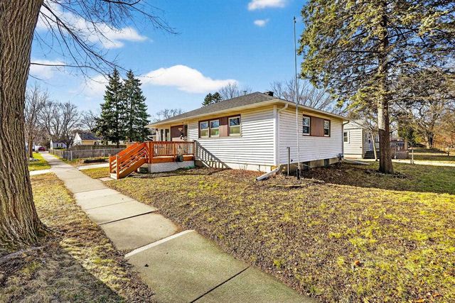 302 Buckingham Lane, Madison, WI 53714