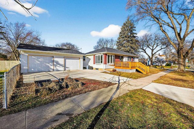 302 Buckingham Lane, Madison, WI 53714