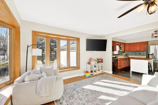 302 Buckingham Lane, Madison, WI 53714