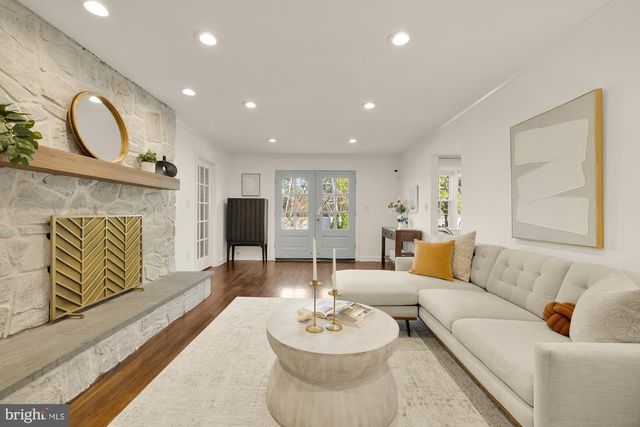 3505 WILTON HALL CT, Alexandria, VA 22310