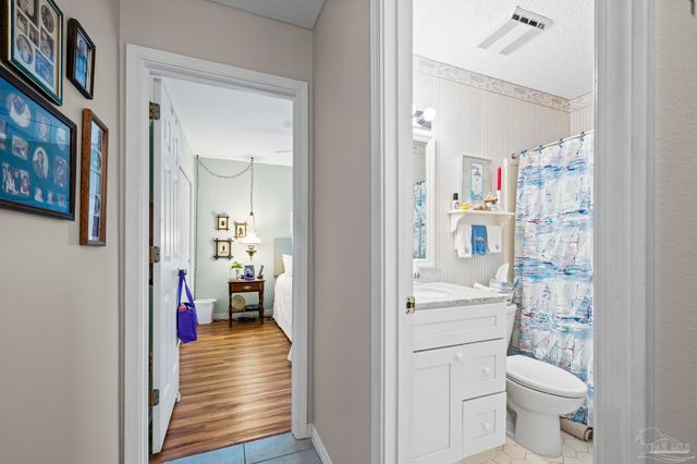 3515 Silvertree Ln, Pensacola, FL 32504