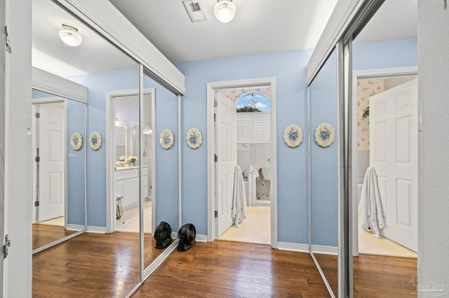 3515 Silvertree Ln, Pensacola, FL 32504