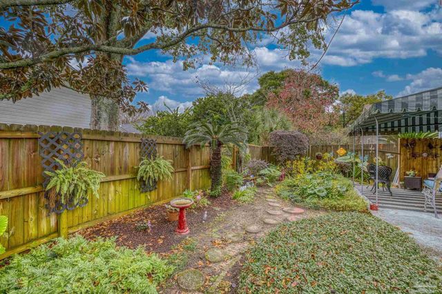 3515 Silvertree Ln, Pensacola, FL 32504