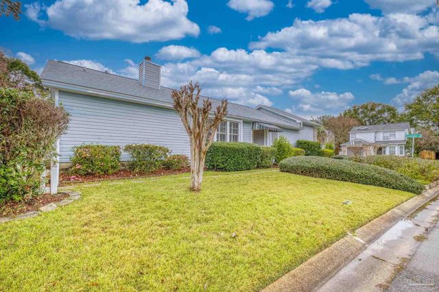 3515 Silvertree Ln, Pensacola, FL 32504