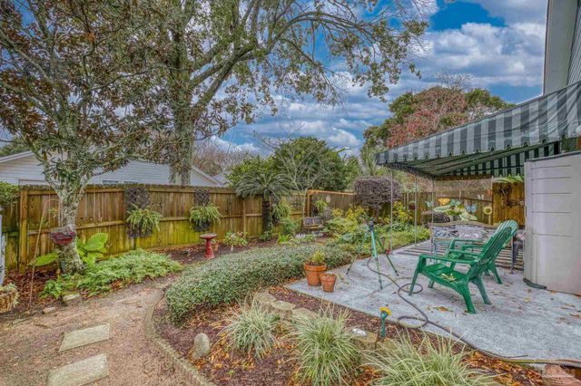 3515 Silvertree Ln, Pensacola, FL 32504