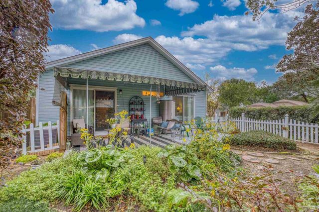 3515 Silvertree Ln, Pensacola, FL 32504