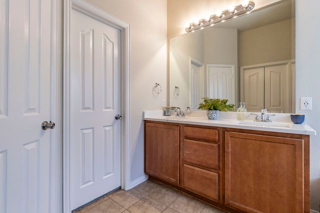 1100 Thicket Drive, Mansfield, TX 76063