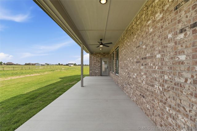 13601 N 58th East Avenue, Collinsville, OK 74021