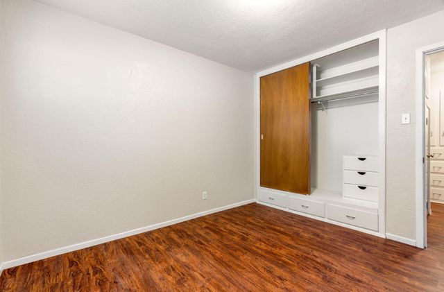 11413 Snowheights Boulevard NE, Albuquerque, NM 87112