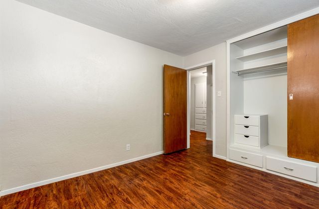 11413 Snowheights Boulevard NE, Albuquerque, NM 87112