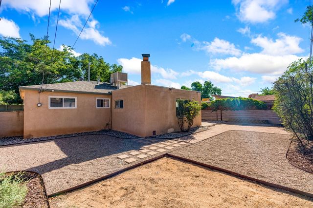 11413 Snowheights Boulevard NE, Albuquerque, NM 87112