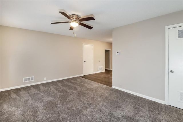 7300 E 112th Street, Kansas City, MO 64134