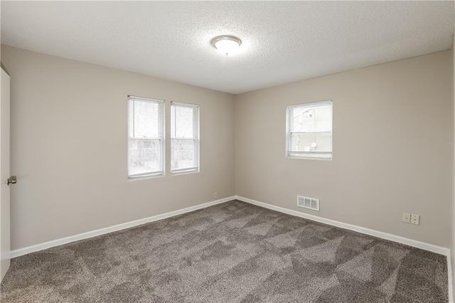 7300 E 112th Street, Kansas City, MO 64134