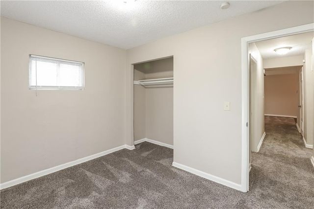 7300 E 112th Street, Kansas City, MO 64134