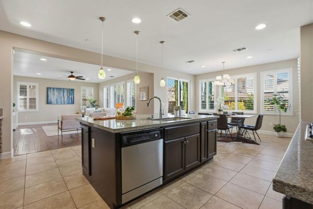 1110 S Vecindad St, Mountain House, CA 95391