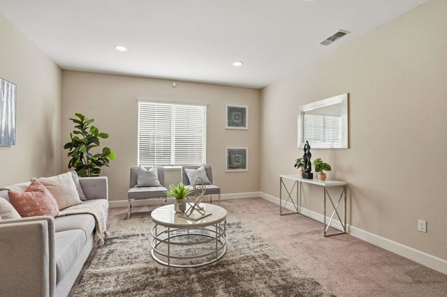 1110 S Vecindad St, Mountain House, CA 95391