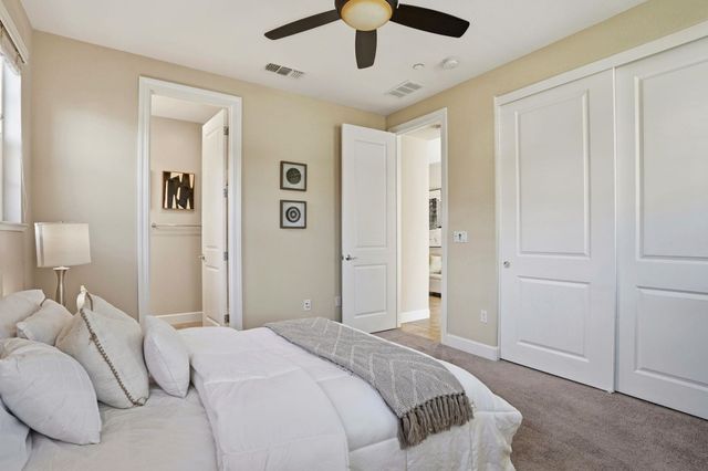 1110 S Vecindad St, Mountain House, CA 95391