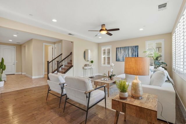 1110 S Vecindad St, Mountain House, CA 95391