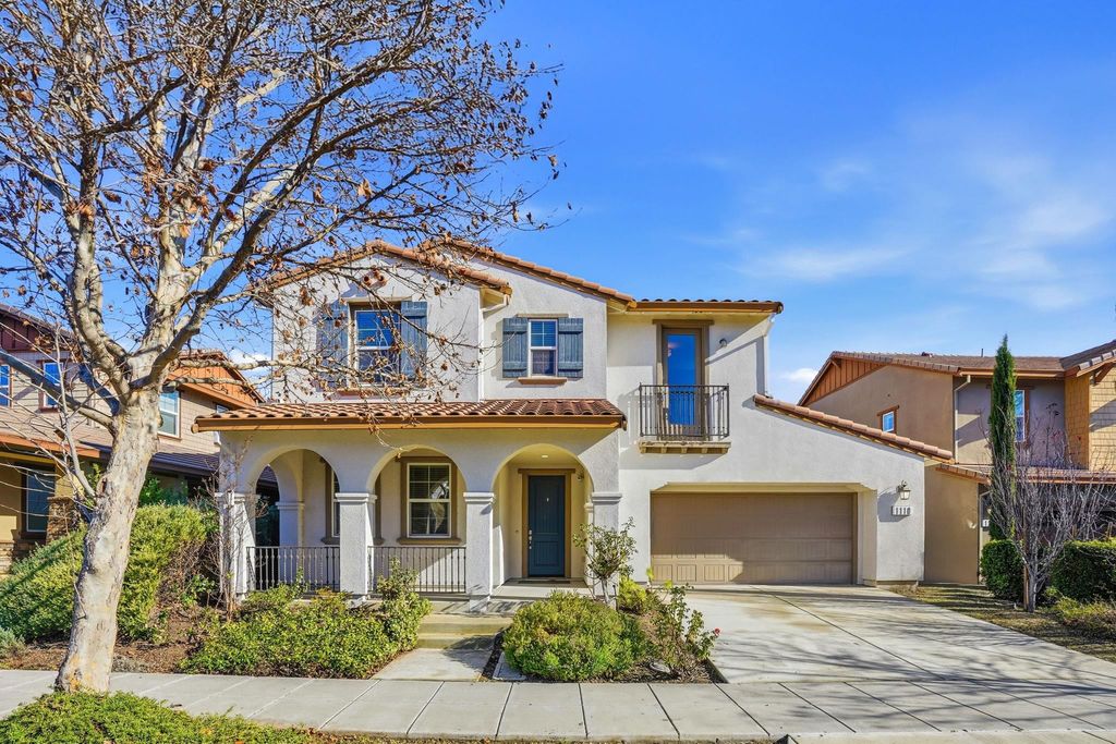 1110 S Vecindad St, Mountain House, CA 95391