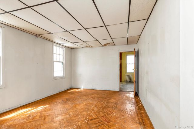 11232 196th Street, Saint Albans, NY 11412