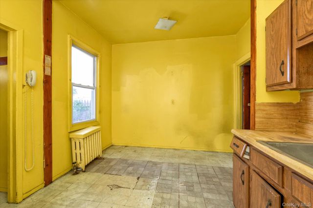 11232 196th Street, Saint Albans, NY 11412