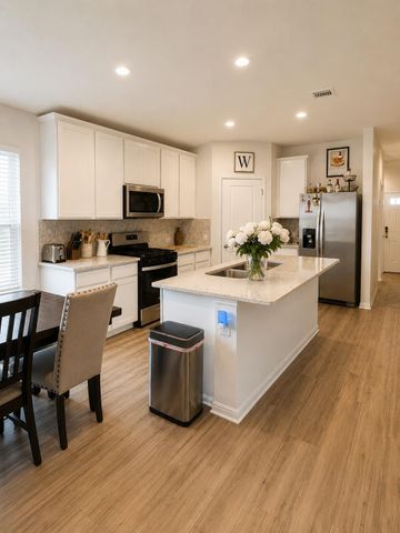 101 Javans Nest, Cedar Creek, TX 78612