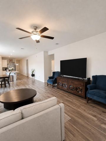 101 Javans Nest, Cedar Creek, TX 78612