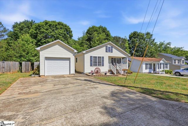 305 Grant Street, Easley, SC 29640