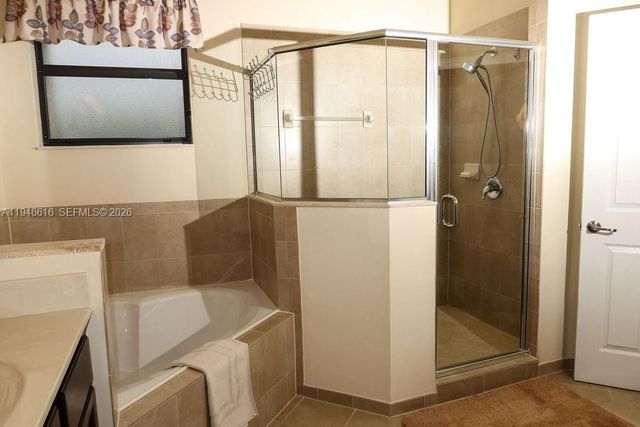 11601 SW 232nd Ln, Homestead, FL 33032