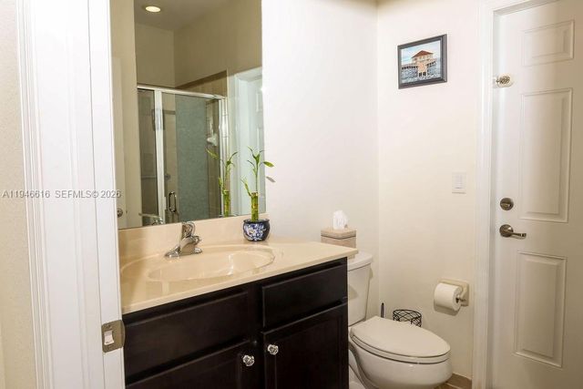 11601 SW 232nd Ln, Homestead, FL 33032