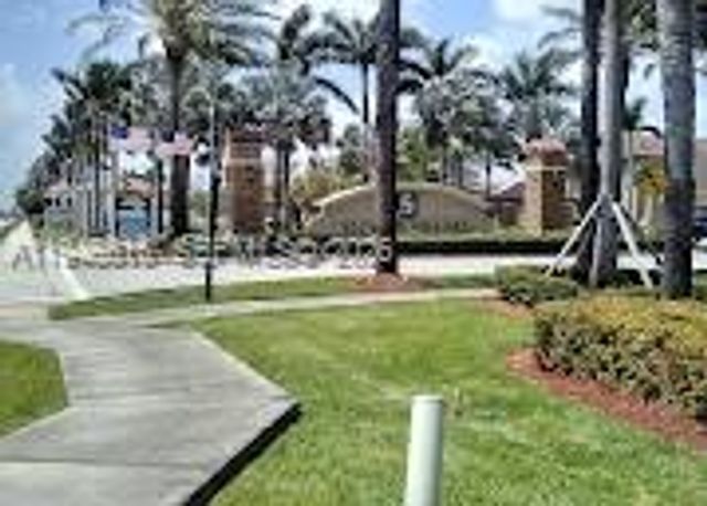 11601 SW 232nd Ln, Homestead, FL 33032