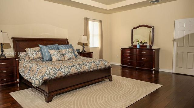 11601 SW 232nd Ln, Homestead, FL 33032