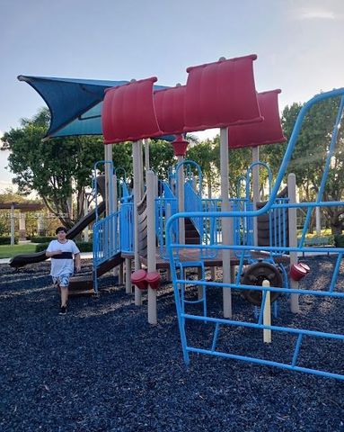 11601 SW 232nd Ln, Homestead, FL 33032