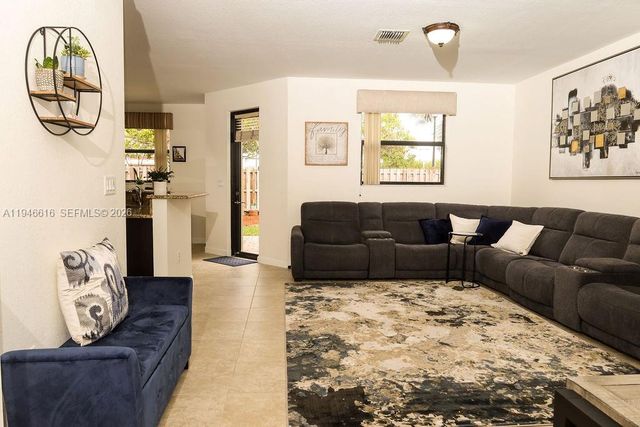 11601 SW 232nd Ln, Homestead, FL 33032