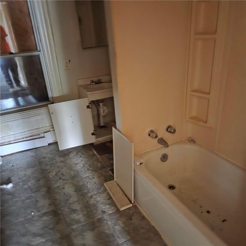368 2nd St, Pitcairn, PA 15140