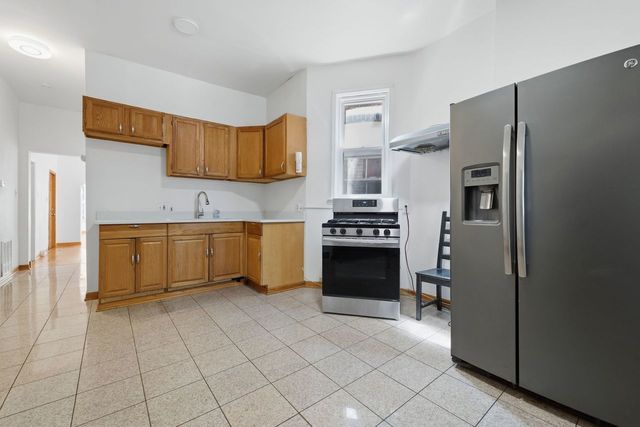 4522 S Union Avenue, Chicago, IL 60609