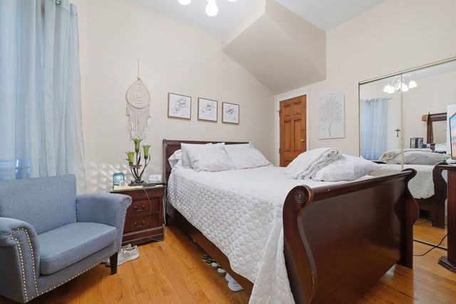 4522 S Union Avenue, Chicago, IL 60609