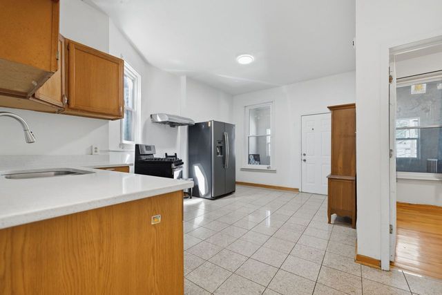 4522 S Union Avenue, Chicago, IL 60609